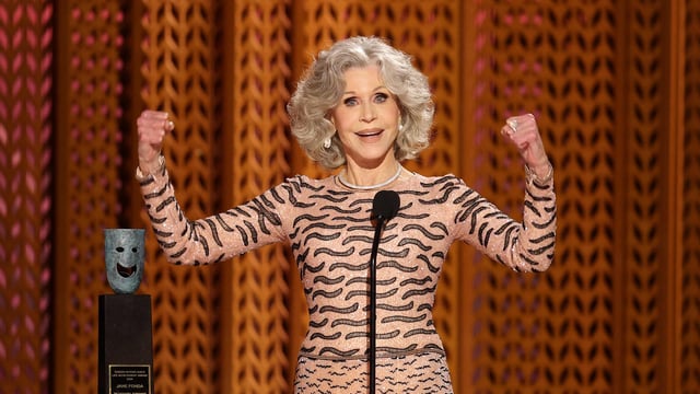 LOS ANGELES, CALIFORNIA - FEBRUARY 23: Honoree Jane Fonda accepts the SAG Life Achievement Award onstage during the 31st Annual Screen Actors Guild Awards at Shrine Auditorium and Expo Hall on February 23, 2025 in Los Angeles, California. Matt Winkelmeyer/Getty Images/AFP (Photo by Matt Winkelmeyer / GETTY IMAGES NORTH AMERICA / Getty Images via AFP)
