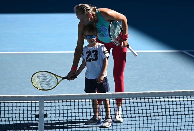 Azarenka playing tennis with her son Leo during a practice session ahead of the 2022 Australian Open.