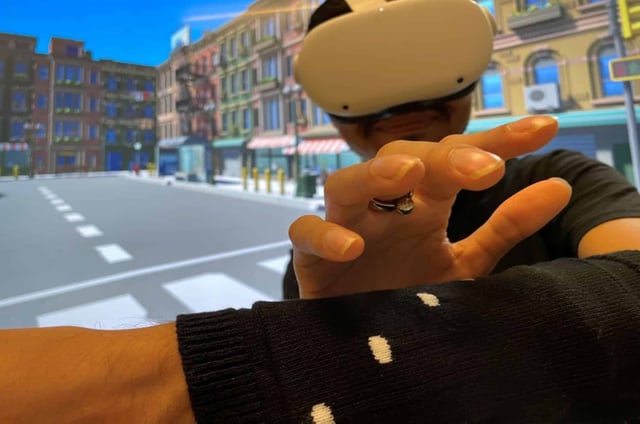 The textile can be operated by the user through the use of a ring or glove (Image: Free University of Bozen-Bolzano).