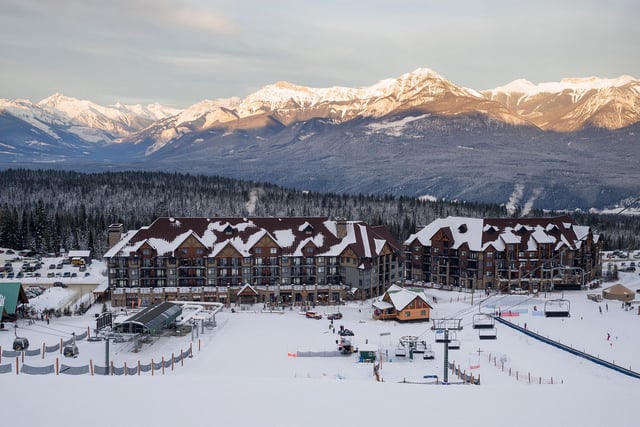 FW93GA View of a ski resort,  Kicking Horse Mountain Resort, Golden, British Columbia, Canada