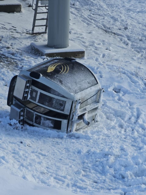 Kicking Horse Mountain Resort near Revelstoke has been closed for the day after a gondola detatched and fell to the ground while a number of people were in it. 