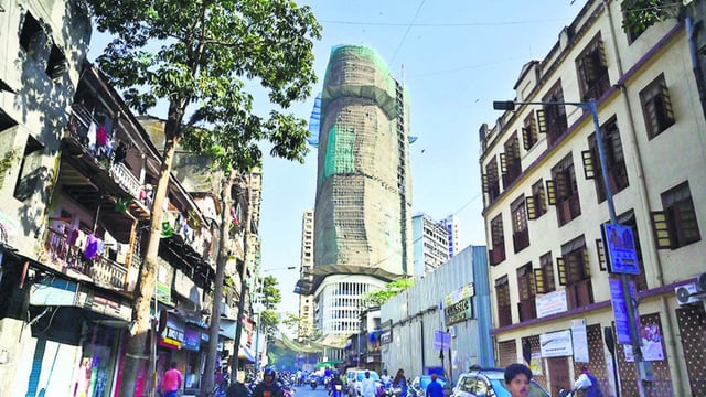 Mumbai, India - March 9, 2025:View of Bismillha Space Building where workers were suffocated while clean water tank at Nagpada, in Mumbai, India, on Sunday, March 9, 2025. (Photo by Anshuman Poyrekar/ Hindustan Times) (Hindustan Times)