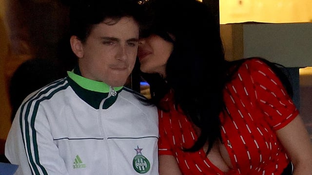 INDIAN WELLS, CALIFORNIA - MARCH 09: Timothee Chalamet and Kylie Jenner attend a match during the BNP Paribas Open at Indian Wells Tennis Garden on March 09, 2025 in Indian Wells, California. Matthew Stockman/Getty Images/AFP (Photo by MATTHEW STOCKMAN / GETTY IMAGES NORTH AMERICA / Getty Images via AFP)