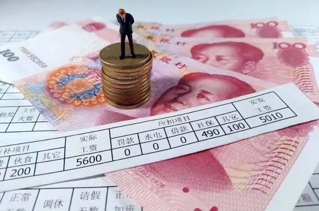 Yang had sole authority over the placement of staff and created bogus payslips for ghost employees. Photo: Weixin
