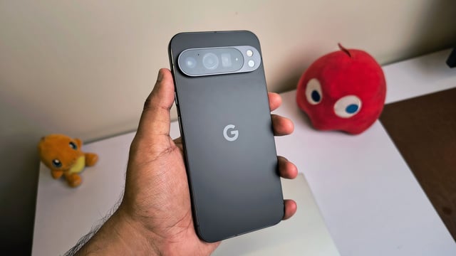 Google Pixel 9 Pro is one of the best Samsung Galaxy S24 Ultra alternatives.