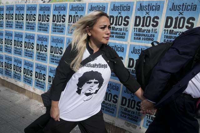 Veronica Ojeda, l'ex-compagne de Diego Maradona, à son arrivée au tribunal dans la banlieue de Buenos Aires, mardi 11 mars.