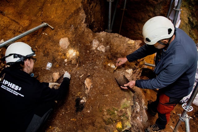 Archaelogists work on excavation at level TE7 of the Sima del Elefante site at Sierra de Atapuerca, near Burgos, Spain, in this undated handout image released on March 12, 2025. Maria D. Guillen/IPHES-CERCA/Handout via REUTERS