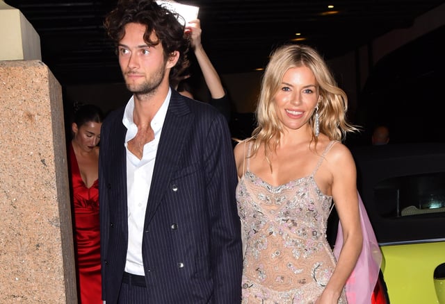Oli Green and Sienna Miller attend the 2023 The Prince&#39;s Trust Gala at Cipriani South Street on April 27, 2023 in New York City.