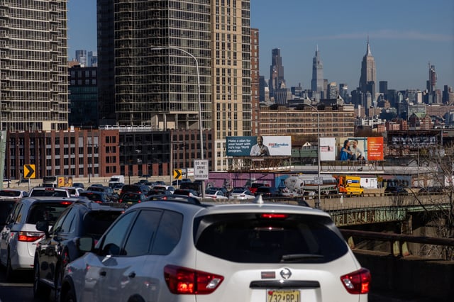 Cars are seen stuck in traffic during the busiest travel day, the day before the U.S. holiday of Thanksgiving in Hoboken, New Jersey, U.S., November 27, 2024. REUTERS/Eduardo Munoz/File Photo