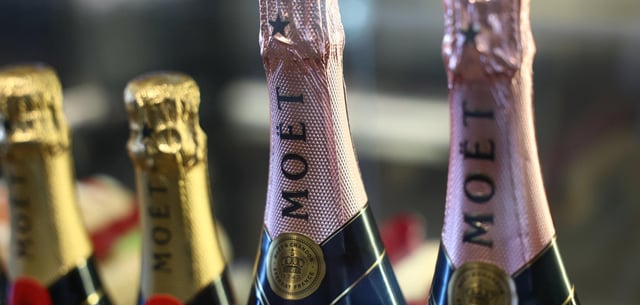 Ein Verbot von Champagner träfe vor allem französische Unternehmen – im Bild die Marke Moët des Luxusgüterkonzerns LVMH