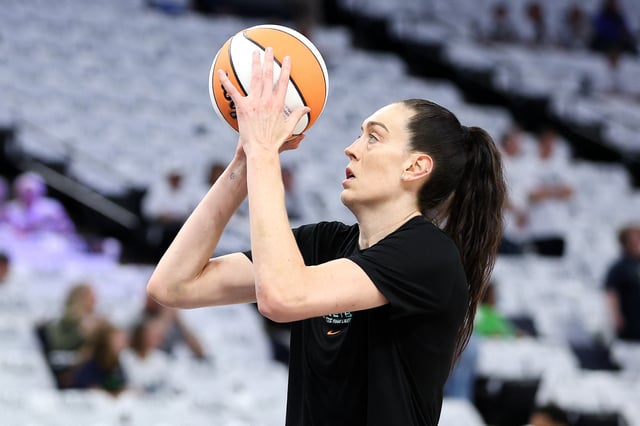 Oct 18, 2024; Minneapolis, Minnesota, USA; New York Liberty forward Breanna Stewart (30) warms up before game four of the 2024 WNBA Finals against the Minnesota Lynx at Target Center. Mandatory Credit: Matt Krohn-Imagn Images/File Photo