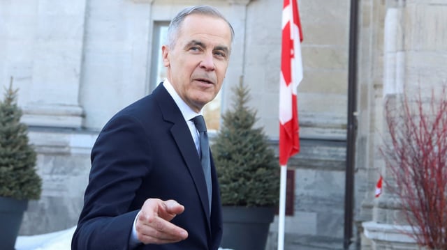 Mark Carney arrive avant d’être assermenté en tant que 24e premier ministre du Canada, au Rideau Hall à Ottawa, Ontario, Canada, le 14 mars 2025.