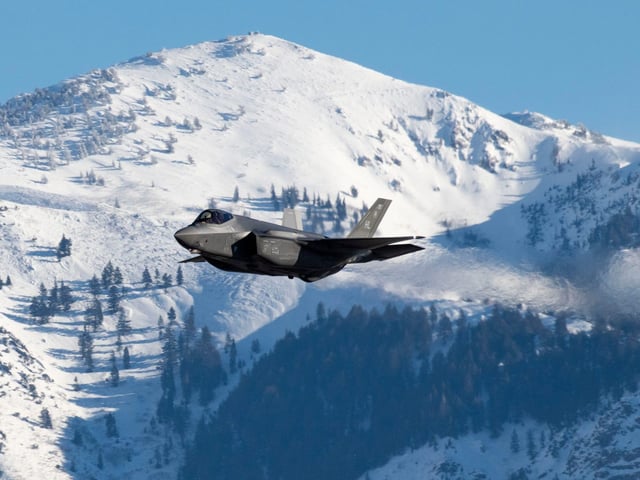 A US F-35 in flight.