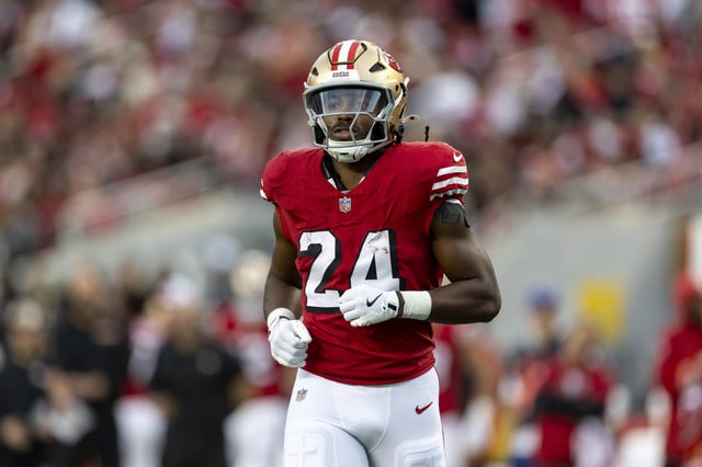 SANTA CLARA, CALIFORNIA - OCTOBER 27: Jordan Mason #24 of the San Francisco runs during an NFL Football game against the Dallas Cowboys at Levi&#39;s Stadium on October 27, 2024 in Santa Clara, California.