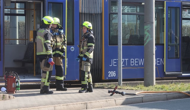 Allemagne: un homme asperge sa femme d'essence et met le feu à ses vêtements dans un tramway