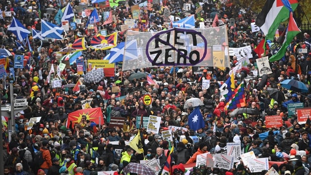 Many voters still want the government to make tackling climate change a priority