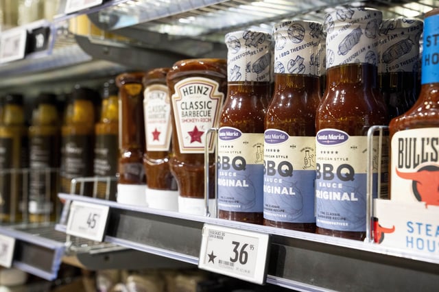 BBQ products with and without the star mark in Bilka in Randers, Denmark, making it easier for customers to buy European goods, Monday, March 17, 2025.