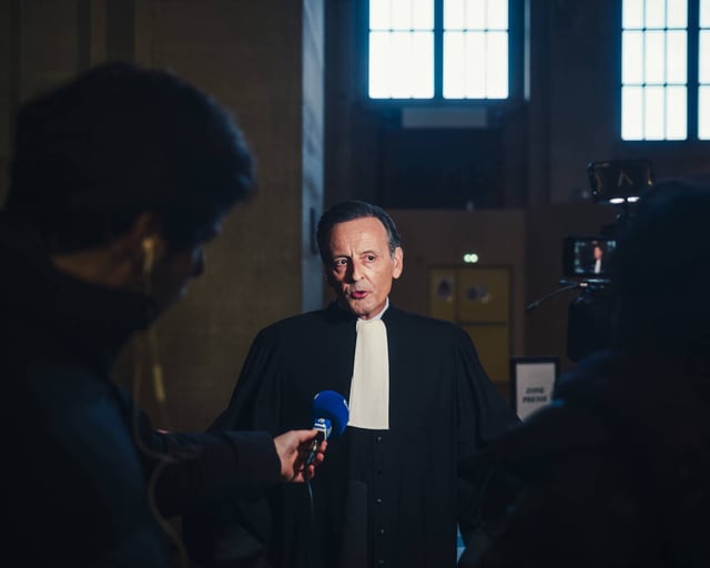 Maître Francis Vuillemin, avocat de Mehdi Nemmouche, lors de son procès à Paris le 17 mars 2025.