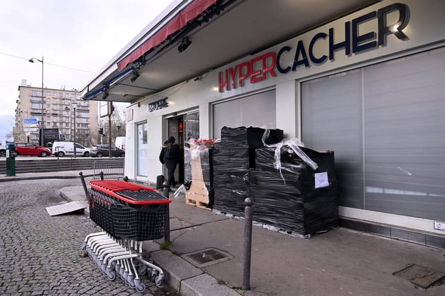 La devanture de l'Hypercacher à Paris, le 6 janvier 2025.