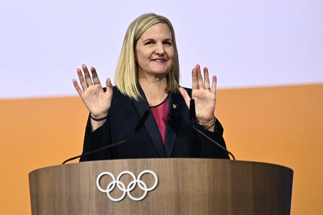 Kirsty Coventry succède à Thomas Bach à la tête du CIO.