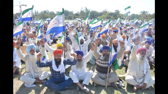 Farmers during a protest against the state government over crackdown on protesters, in Amritsar on Thursday. (HT Photo)
