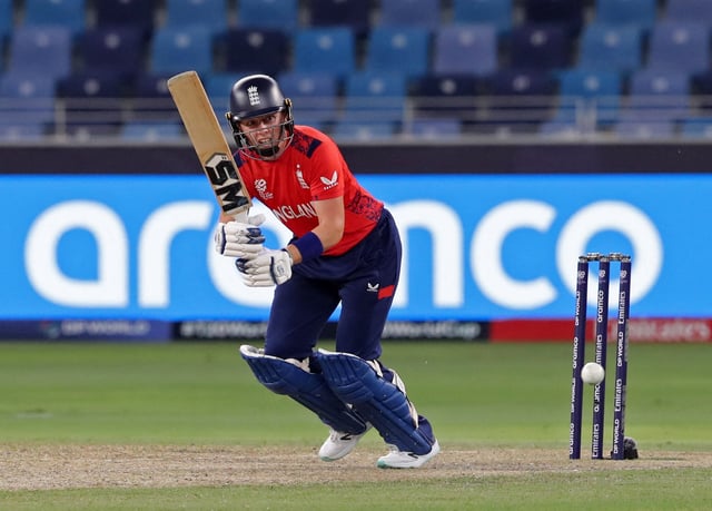 Cricket - Women's Cricket T20 World Cup - England v West Indies - Dubai International Cricket Stadium, Dubai, United Arab Emirates - October 15, 2024  England's Heather Knight in action REUTERS/Satish Kumar/File Photo