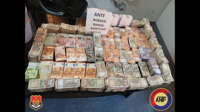 Punjab Police recovered 372 gm gold and impounded four cars, a Mahindra XUV 300, a BMW, a Mahindra Thar and a Hyundai i10, the DGP said. (HT Photo)