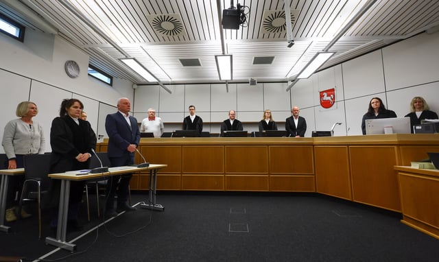 A general view of the court on the day of the trial of Daniela Klette, who is accused of being one of the last surviving members of the Red Army Faction group, who was arrested after decades on the run for armed robbery and attempted murder, in Celle, Germany March 25, 2025. REUTERS/Wolfgang Rattay