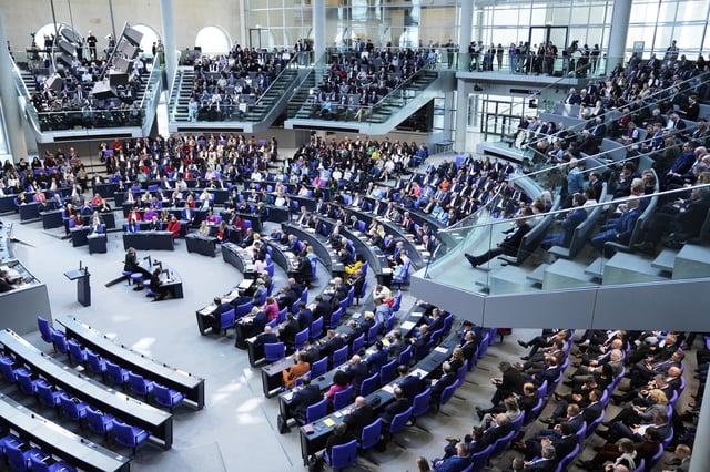 Lawmakers attend the constituent session of the newly elected German Parliament Bundestag in Berlin, Germany, Tuesday, March 25, 2025. (AP Photo/Ebrahim Noroozi)