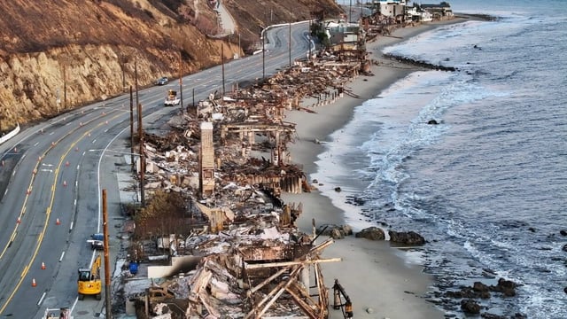 Homes destroyed by the Palisades fire sit along Pacific Coast Highway on Monday, Jan. 27, 2025. The wind-whipped fire destroyed thousands of structures. (Photo by Jeff Gritchen, Orange County Register/SCNG)