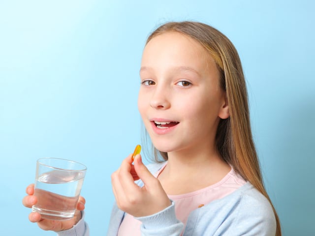 Die Debatte um Nahrungsergänzungsmittel für Kinder erhitzt die Gemüter.