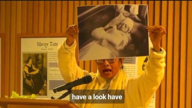  Mamata Banerjee pulled out a poster-sized image of herself from the 1990s during a speech at Oxford University's Kellogg College.