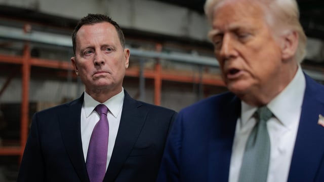 WASHINGTON, DC - MARCH 17: U.S. President Donald Trump speaks to the media alongside Richard Grenell, President of The Kennedy Center Board of Trustees, during a guided tour of the John F. Kennedy Center for the Performing Arts before leading a board meeting on March 17, 2025 in Washington, DC. After shunning the annual Kennedy Center Honors during his first term in the White House, Trump fired the center’s president, removed the bipartisan board of Biden appointees and named himself Chairman of the storied music, theater and dance institution. (Photo by Chip Somodevilla/Getty Images)