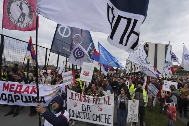 Protesting students rallied outside a key pro-government television station, in Belgrade, Serbia, Saturday, March 29, 2025. (AP Photo/Darko Vojinovic)