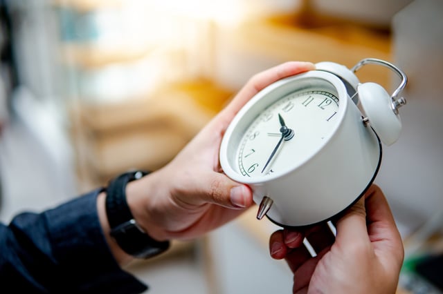 Le passage à l’heure d’été se déroulera dimanche 30 mars 2025 à 2 heures du matin. Il faudra ajouter 60 minutes à vos horloges.