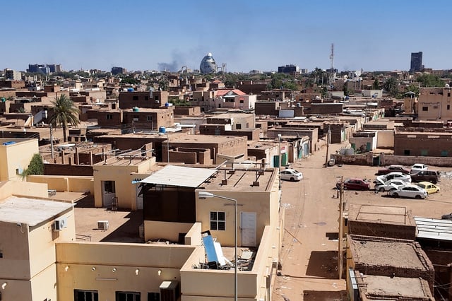 A general view of smoke rising over houses, after the Sudanese army deepened its control over the capital Khartoum, from the Rapid Support Forces (RSF) in Tuti Island, Sudan, March 24, 2025. REUTERS/El Tayeb Siddig