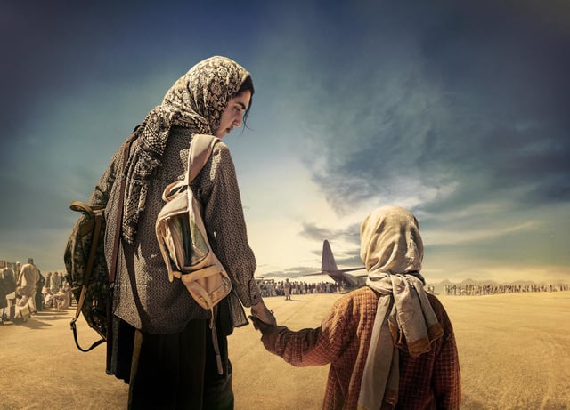 Cette mini-série reconstitue la chute de Kaboul en 2021 et la fuite désespérée de milliers de familles.