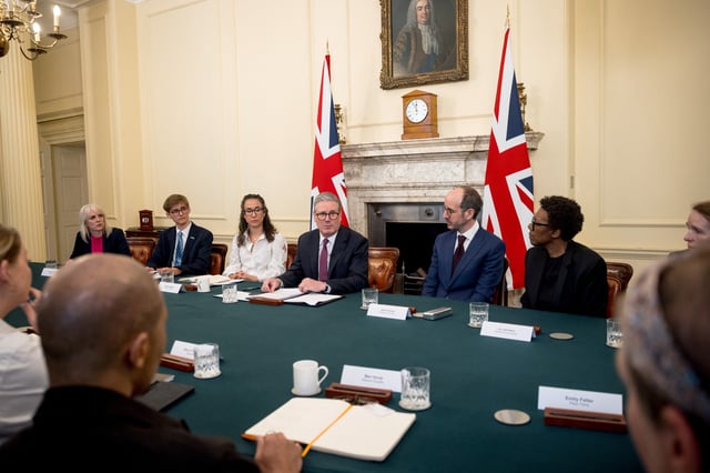 British Prime Minister Kier Starmer holds a roundtable meeting with Sarah Simpkin from The Children's Society, writer Jack Thorne and producer Jo Johnson at Number 10 Downing Street on March 31, 2025 in London, Britain, March 31, 2025. Prime Minister Keir Starmer is hosting a roundtable on adolescent safety with the creators of the television show 'Adolescence,' in discussion with charities and young people about issues raised in the show.   Jack Taylor/Pool via REUTERS