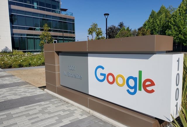 A sign is pictured outside a Google office near the company's headquarters in Mountain View, California, U.S., May 8, 2019.  Photo taken May 8, 2019.  REUTERS/Paresh Dave/File Photo