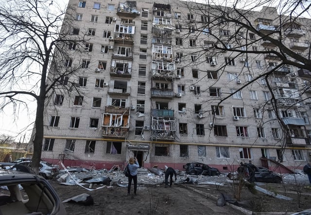 A view shows an apartment building hit by a Russian drone strike, amid Russia's attack on Ukraine, in Dnipro, Ukraine March 29, 2025. REUTERS/Mykola Synelnykov