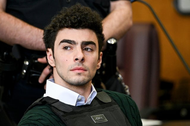 Luigi Mangione attends a pretrial hearing at New York State Supreme Court on Feb. 21, 2025.