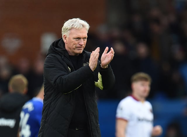 Soccer Football - Premier League - Everton v West Ham United - Goodison Park, Liverpool, Britain - March 15, 2025 Everton manager David Moyes applauds fans after the match REUTERS/Peter Powell EDITORIAL USE ONLY. NO USE WITH UNAUTHORIZED AUDIO, VIDEO, DATA, FIXTURE LISTS, CLUB/LEAGUE LOGOS OR 'LIVE' SERVICES. ONLINE IN-MATCH USE LIMITED TO 120 IMAGES, NO VIDEO EMULATION. NO USE IN BETTING, GAMES OR SINGLE CLUB/LEAGUE/PLAYER PUBLICATIONS. PLEASE CONTACT YOUR ACCOUNT REPRESENTATIVE FOR FURTHER DETAILS..