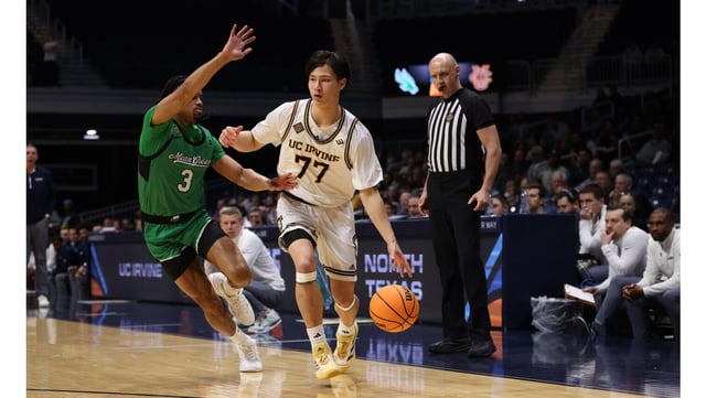 UC Irvine’s Myles Che handles the ball during their NIT semifinal against North Texas on Tuesday night in Indianapolis. Che had 11 points as the Anteaters held on for a 69-67 win. They will play in the championship game on Thursday night. (Photo courtesy of NIT)