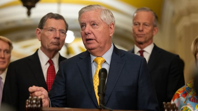 Sen. Lindsey Graham speaks at a press conference. Photo: Nathan Posner/Anadolu via Getty Images