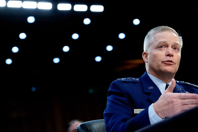 États-Unis: Donald Trump licencie le directeur de la NSA et son adjointe