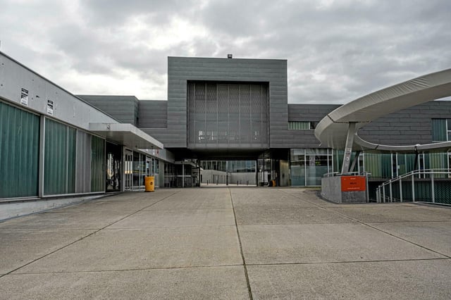 Le campus Porte des Alpes de l'université Lyon-2 a été le théâtre d'une scène pour le moins lunaire.
