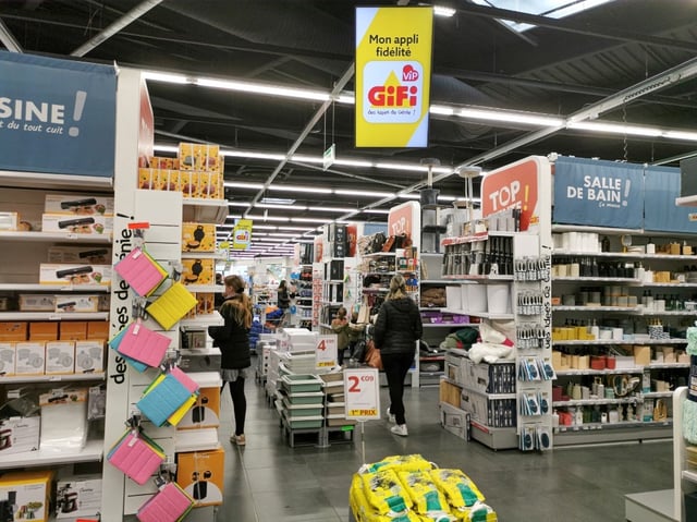 L'entreprise GiFi souffre de la concurrence des plateformes de vente sur internet et des magasins de hard discount comme Action.