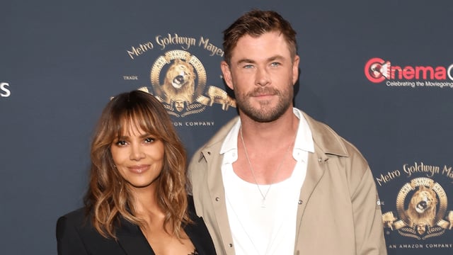 Halle Berry and Chris Hemsworth