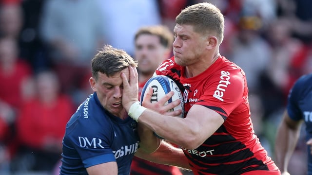 Willis keeps his English compatriot Ford at arm’s length — just as Toulouse did to Sale in a one-sided second half