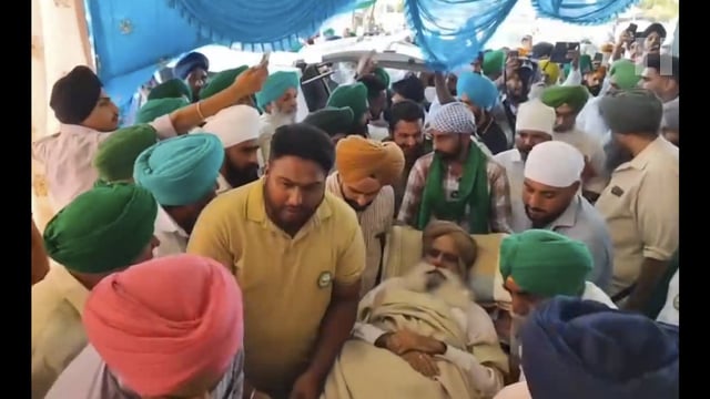 Farmer leader Jagjit Singh Dallewal being brought to a 'kisan mahapanchayat' in Fatehgarh Sahib district on Sunday. (PTI)